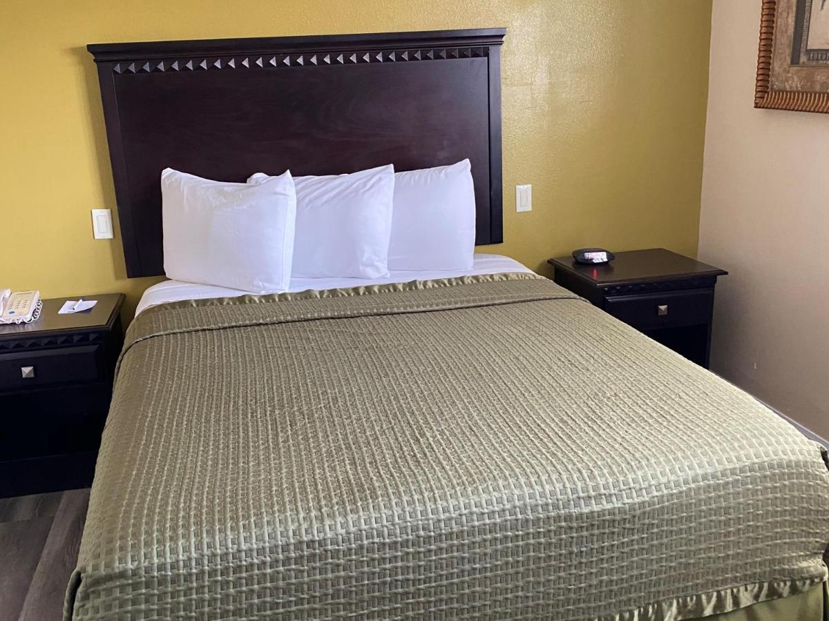 Travelodge By Wyndham Chatsworth Los Angeles Exteriör bild