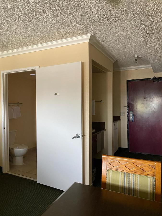 Travelodge By Wyndham Chatsworth Los Angeles Exteriör bild