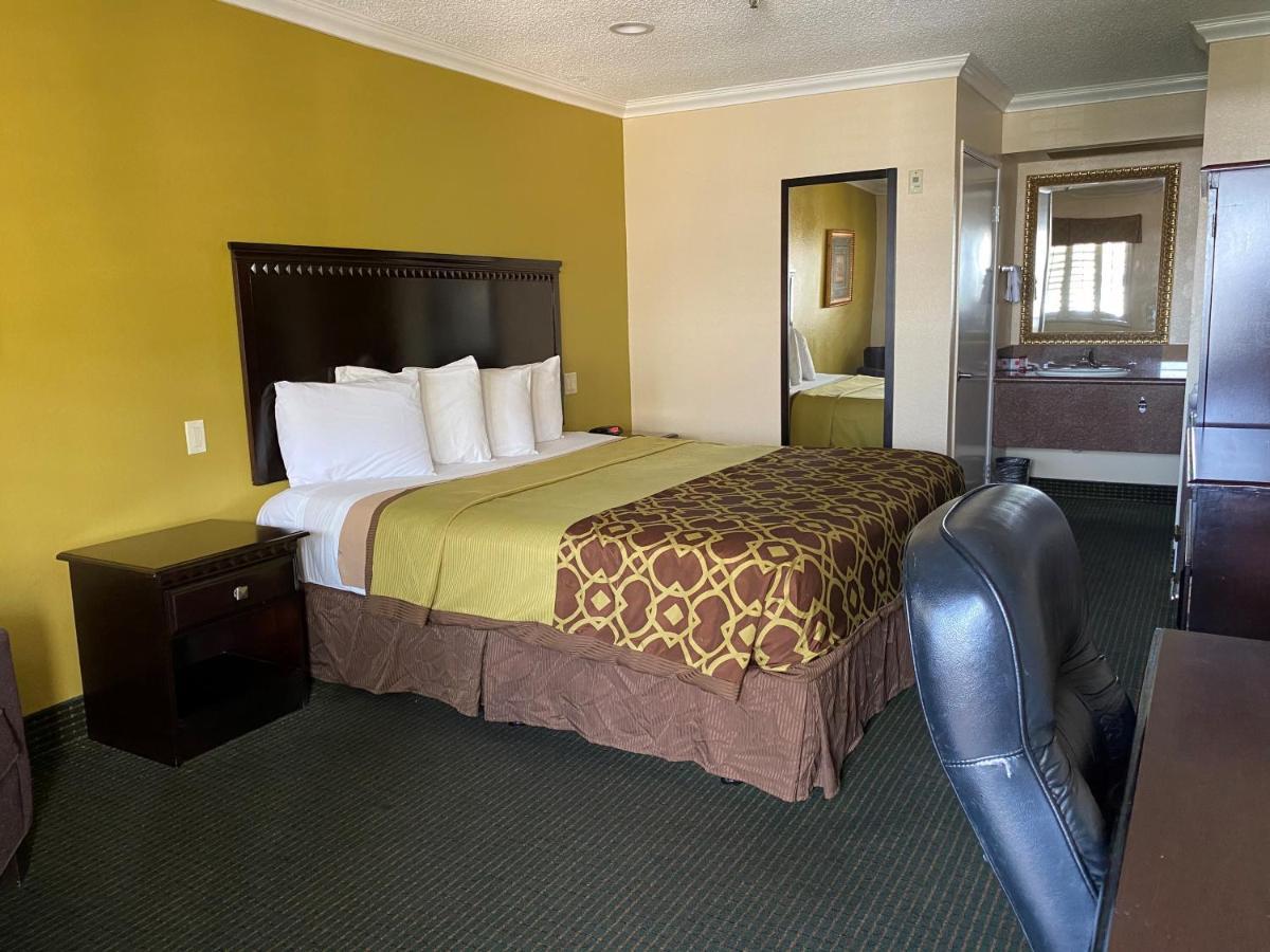 Travelodge By Wyndham Chatsworth Los Angeles Exteriör bild