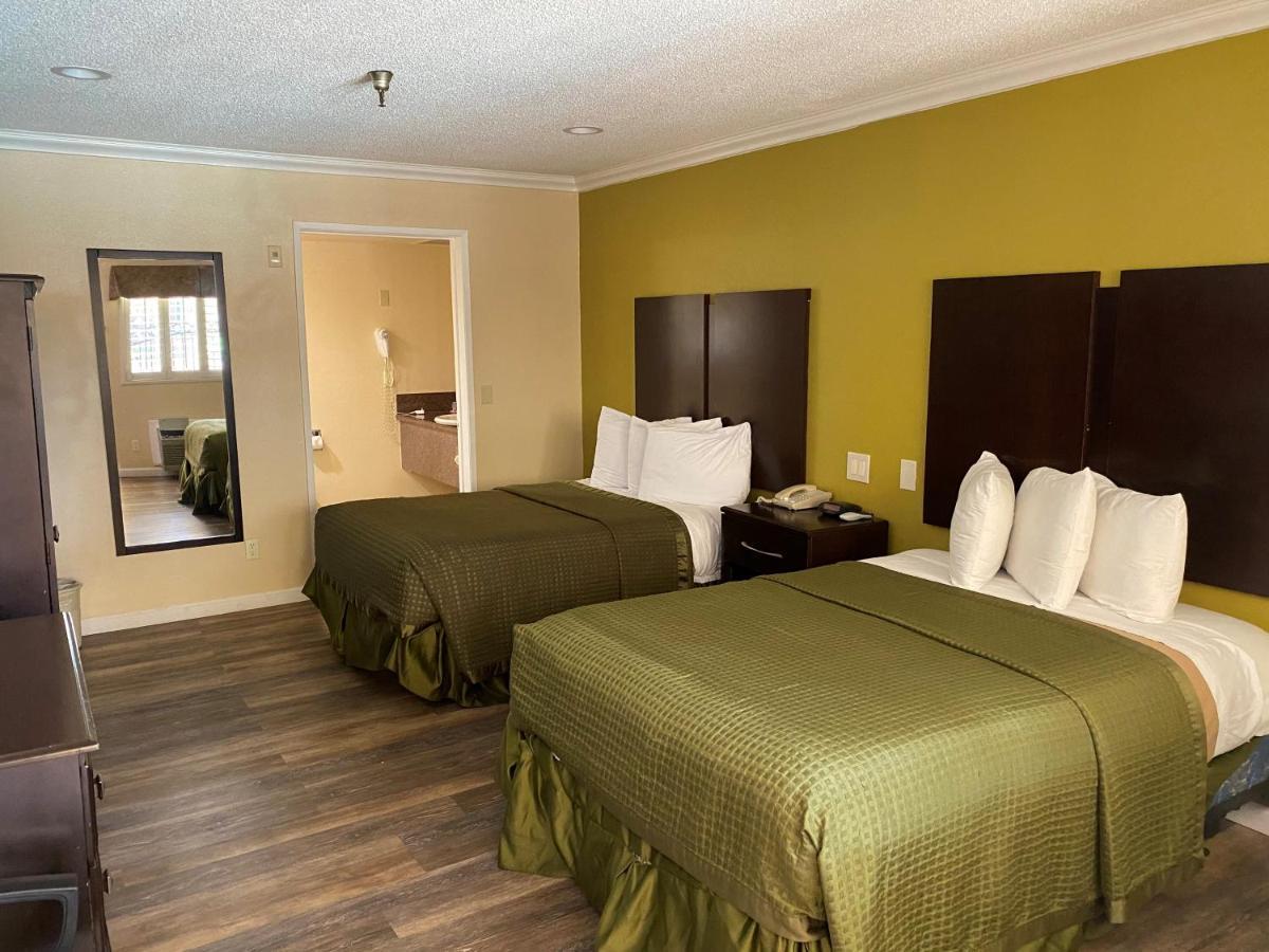 Travelodge By Wyndham Chatsworth Los Angeles Exteriör bild