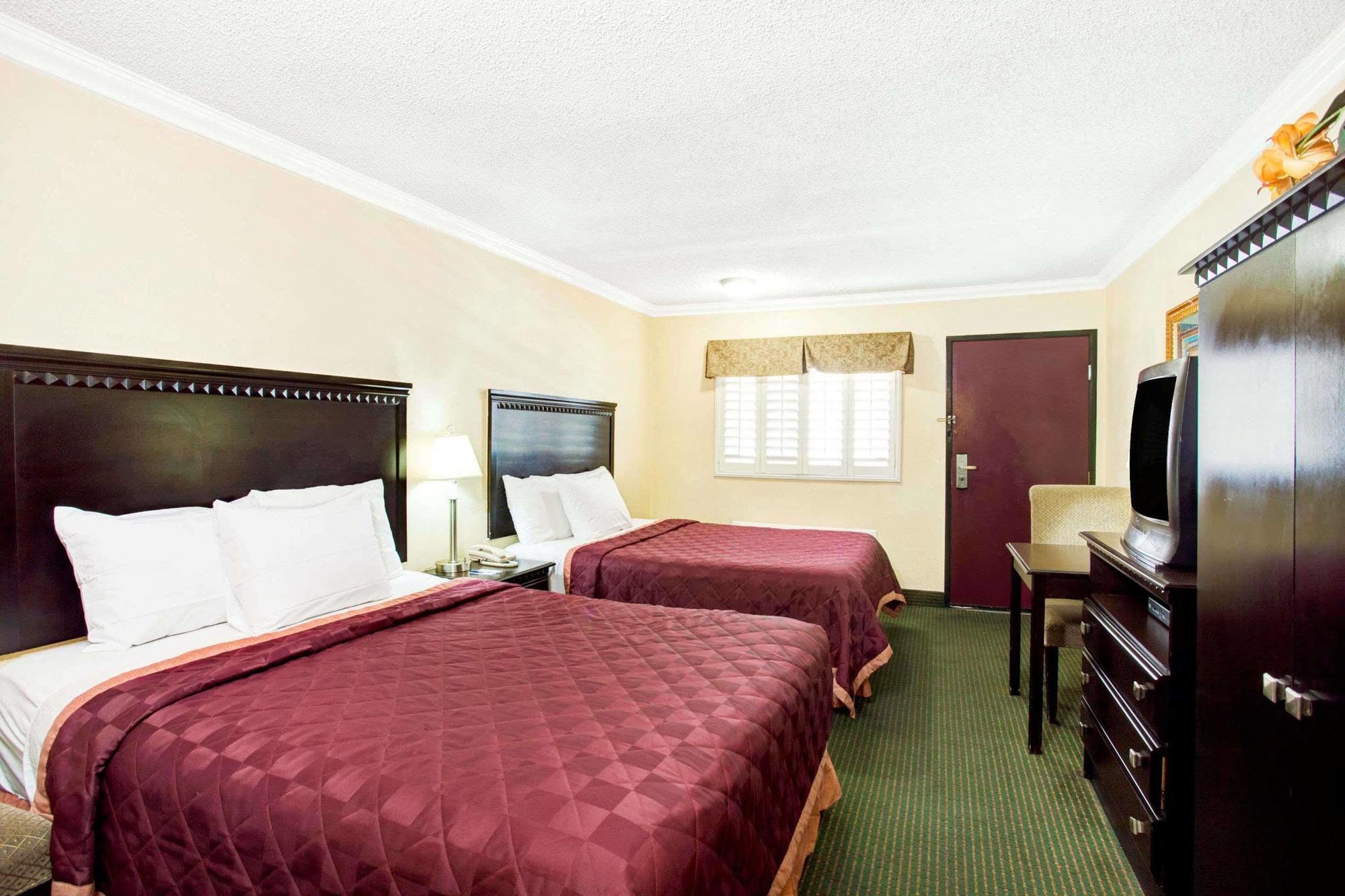Travelodge By Wyndham Chatsworth Los Angeles Exteriör bild